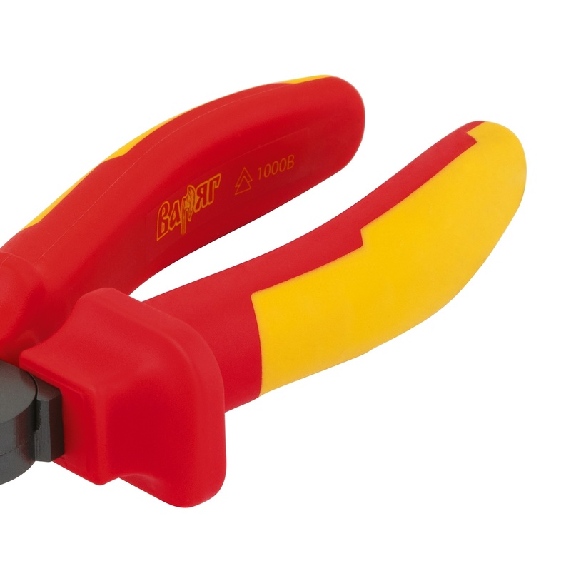 Плоскогубцы Варяг 87021 диэлектрические 1000В, 160 мм