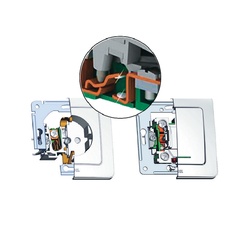 Розетка с/у Master РС16-511, 1 гнездо, с/з и крышкой, IP44, белая